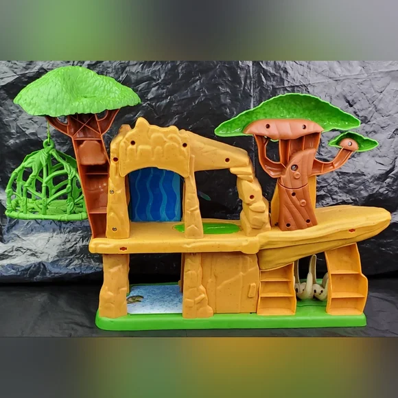 Just Play Disney Lion Guard Defend the Pride Lands Playset WORKS NO FIGURES GUC - Picture 7 of 11